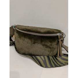 Sac banane marron en synthétique fourrure  "Mia Joy"