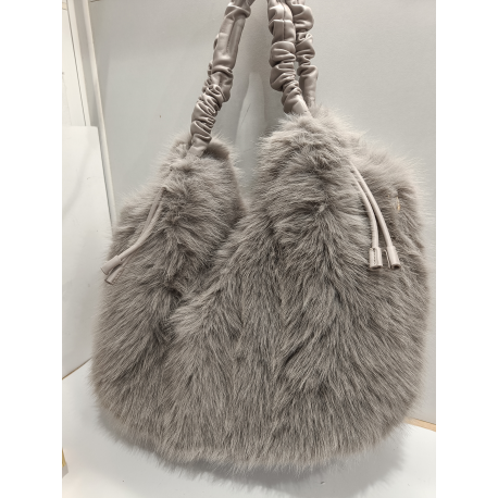 Grand sac en fourrure  synthétique noir (Mia et Joy)