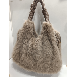 Grand sac en fourrure  synthétique gris (Mia et Joy)