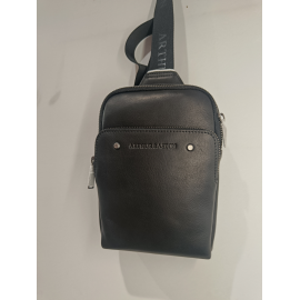 Sacoche en cuir noir  " Arthur et Aston"