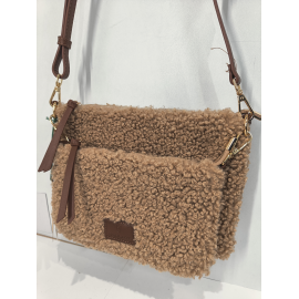 Sac en synthétique plat en noir fausse fourrure "Mia-Joy"