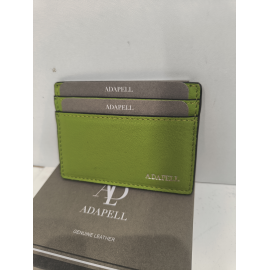 Porte carte plat en cuir vert  "Adapell"